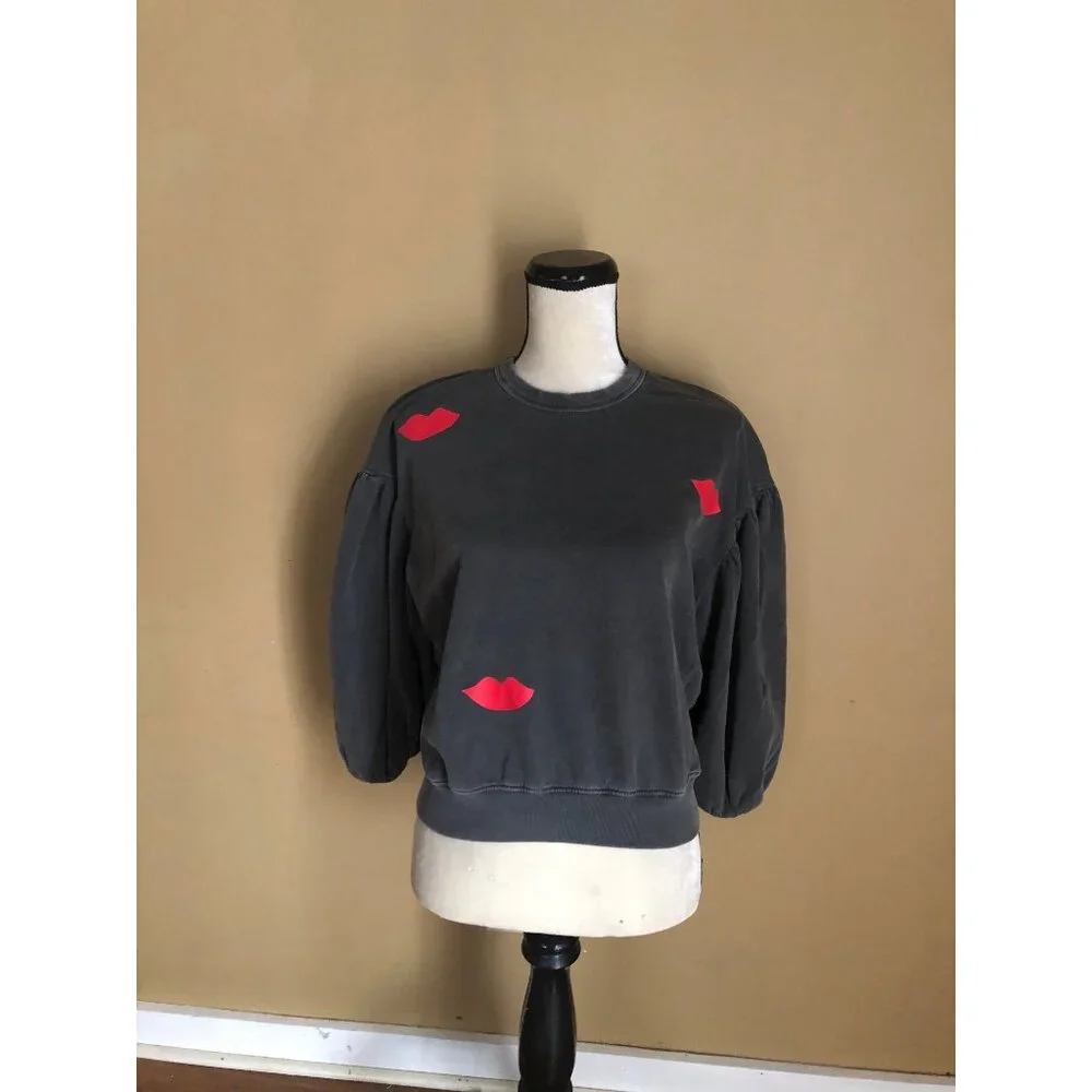 Clare V poppy red washed black puff sleeve lips sweatshirt - Picture 3 of 6